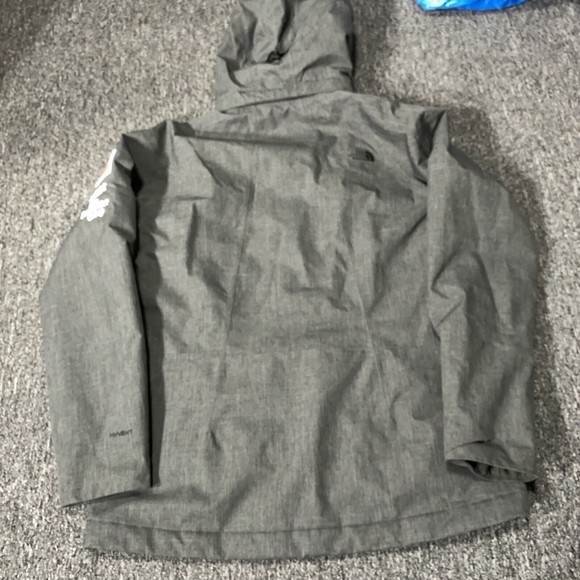 (Company logo) North Face Womens HyVent Shell (NO LINER) Jacket Coat L - Picture 15 of 15